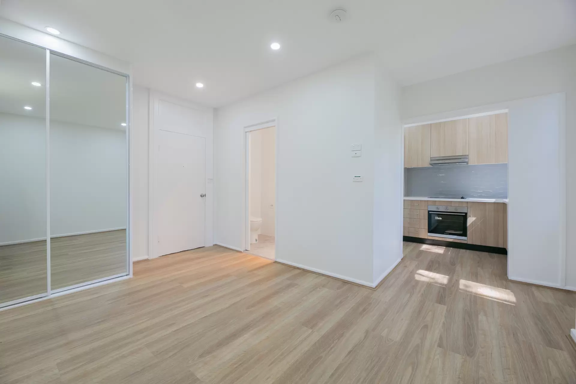 18/26 Treatts Road, Lindfield Leased by The Marshall Group - image 3
