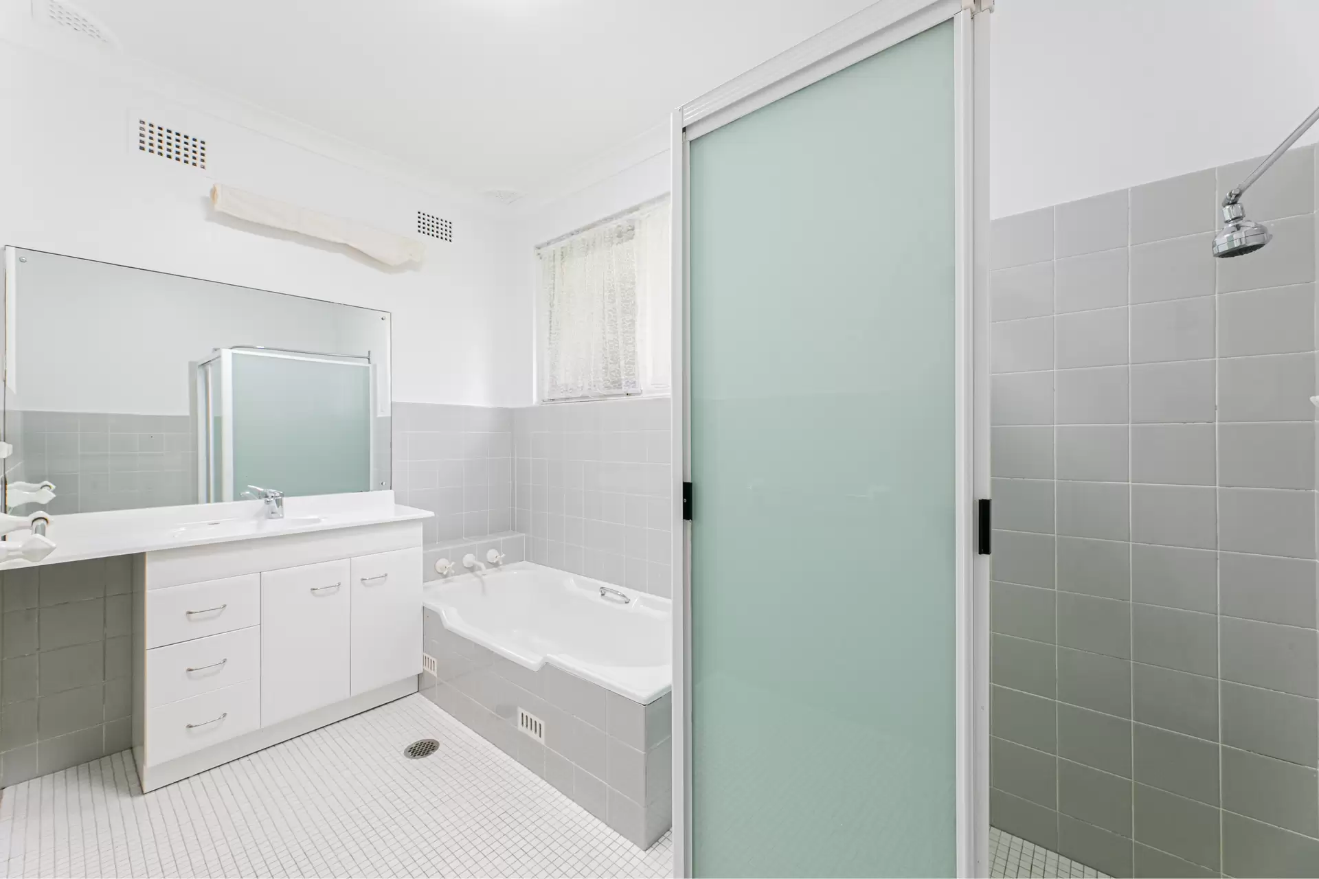 4 Maunder Avenue, St Ives Leased by The Marshall Group - image 8